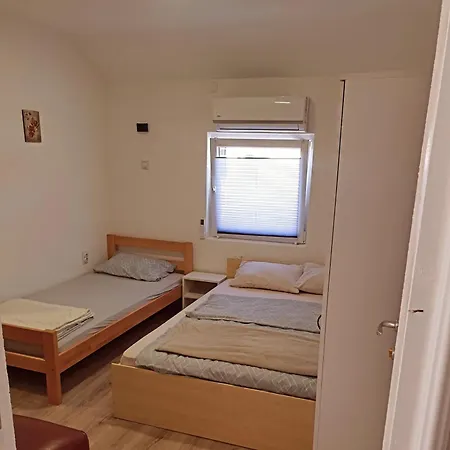 Prenociste, Sobe An-ka Apartment Vladicin Han